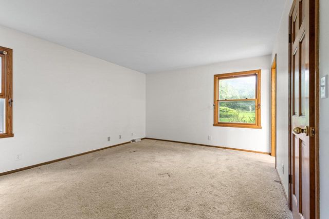 4110 W Carpenter AVENUE, Greenfield, WI 53221