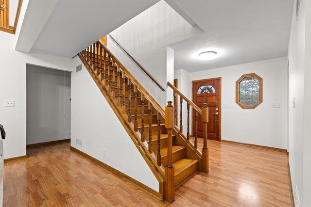 4110 W Carpenter AVENUE, Greenfield, WI 53221