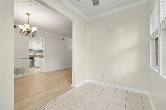 5159 Roswell Road 9, Sandy Springs, GA 30342
