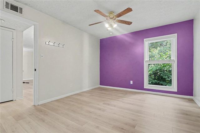 5159 Roswell Road 9, Sandy Springs, GA 30342