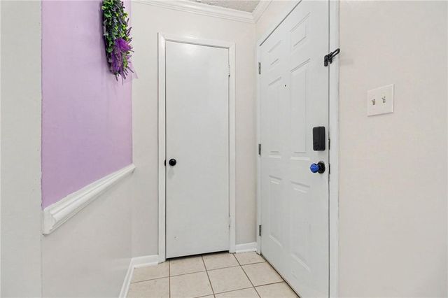5159 Roswell Road 9, Sandy Springs, GA 30342
