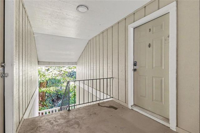 5159 Roswell Road 9, Sandy Springs, GA 30342