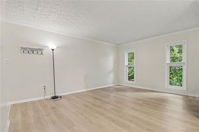 5159 Roswell Road 9, Sandy Springs, GA 30342