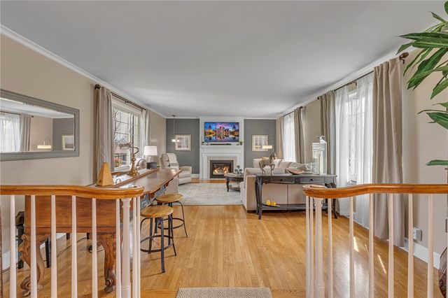 126 Windy Ghoul Dr, Brighton Twp, PA 15009