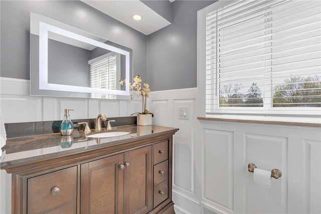 126 Windy Ghoul Dr, Brighton Twp, PA 15009