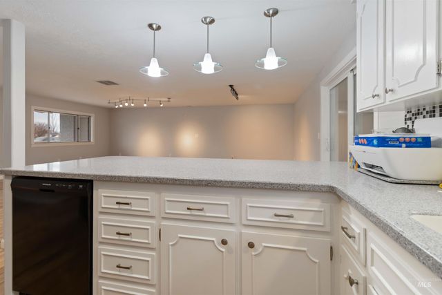 4000 S Cole Rd, Boise, ID 83709