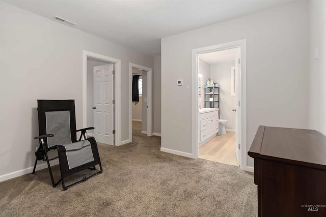 4000 S Cole Rd, Boise, ID 83709