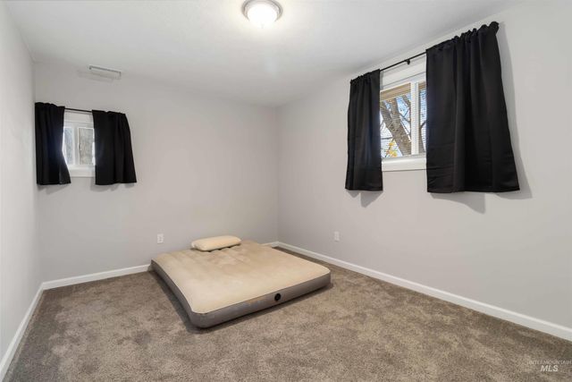 4000 S Cole Rd, Boise, ID 83709