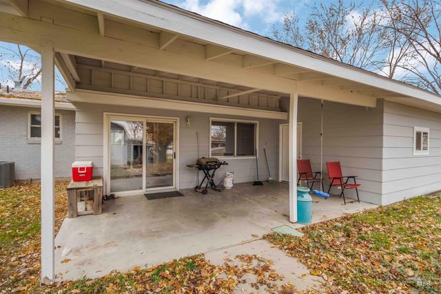 4000 S Cole Rd, Boise, ID 83709