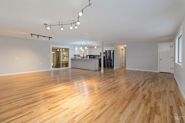 4000 S Cole Rd, Boise, ID 83709