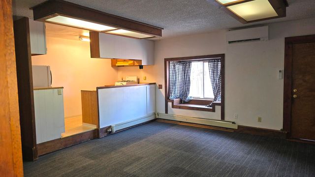 1320 Summers Lane, Klamath Falls, OR 97603