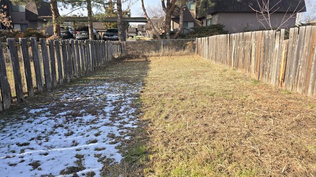 1320 Summers Lane, Klamath Falls, OR 97603