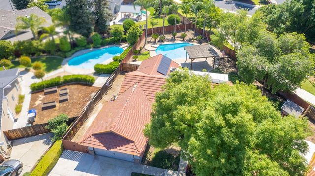 2250 Escalon Avenue, Clovis, CA 93611
