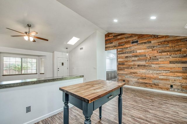 2250 Escalon Avenue, Clovis, CA 93611
