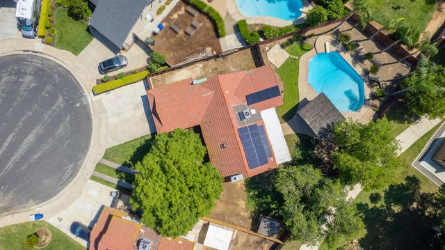2250 Escalon Avenue, Clovis, CA 93611