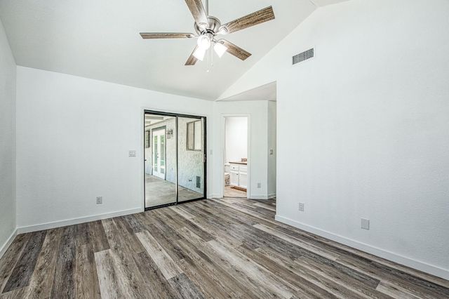 2250 Escalon Avenue, Clovis, CA 93611