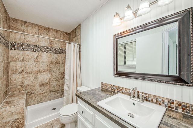 2250 Escalon Avenue, Clovis, CA 93611