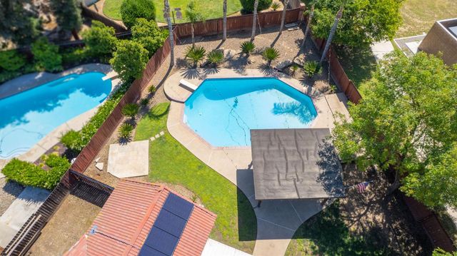 2250 Escalon Avenue, Clovis, CA 93611