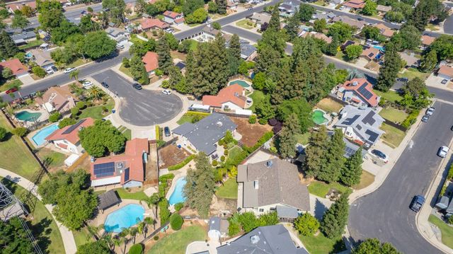 2250 Escalon Avenue, Clovis, CA 93611
