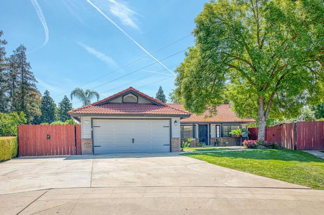 2250 Escalon Avenue, Clovis, CA 93611