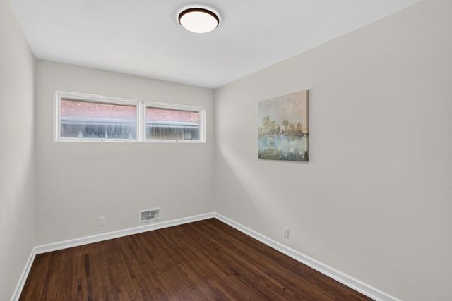 2355 Nokomis Avenue, Saint Paul, MN 55119