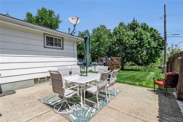 49 Mayberry Drive East, Cheektowaga, NY 14227