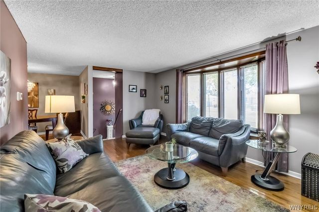 49 Mayberry Drive East, Cheektowaga, NY 14227