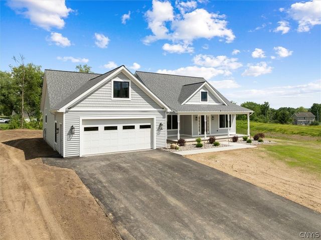 108 Stonebrooke Drive, Marcy, NY 13403
