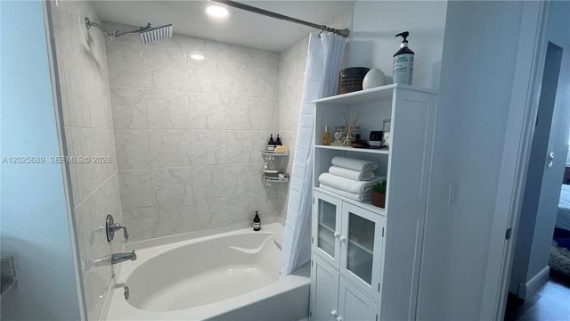 18800 NE 29th Ave 818, Aventura, FL 33180