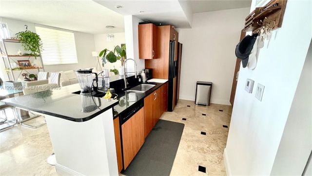 18800 NE 29th Ave 818, Aventura, FL 33180