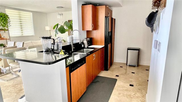 18800 NE 29th Ave 818, Aventura, FL 33180