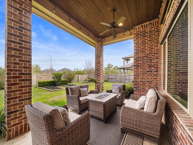 28406 Vineyard Terrace Lane, Fulshear, TX 77441