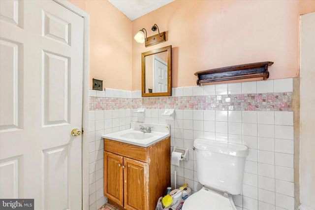 111 WENTWORTH DR, Claymont, DE 19703