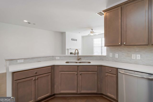 7729 Rutgers Circle, Fairburn, GA 30213