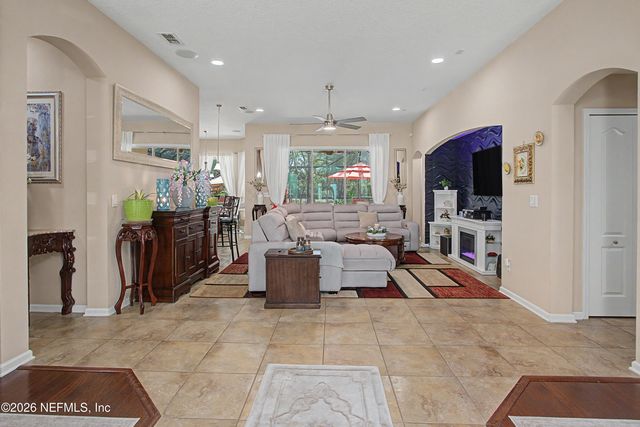 3529 OGLEBAY Drive, Green Cove Springs, FL 32043