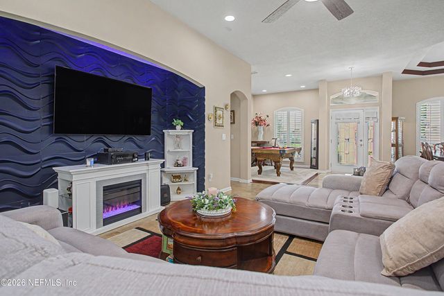 3529 OGLEBAY Drive, Green Cove Springs, FL 32043