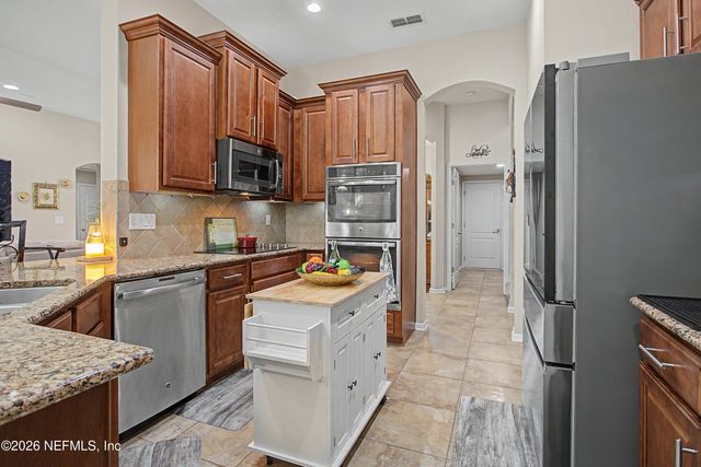 3529 OGLEBAY Drive, Green Cove Springs, FL 32043