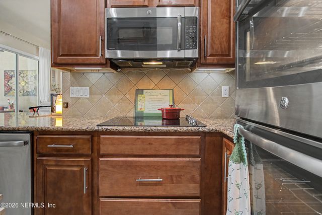3529 OGLEBAY Drive, Green Cove Springs, FL 32043