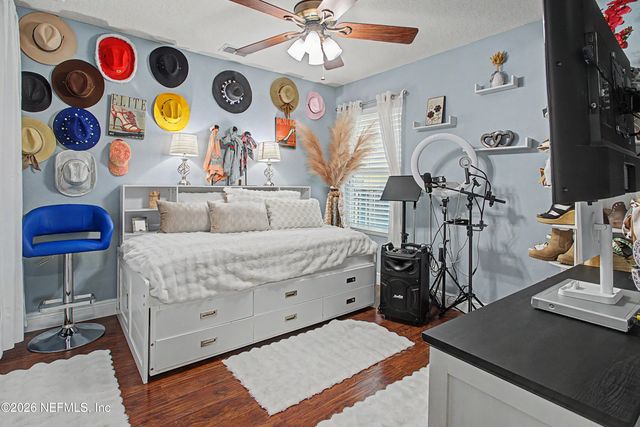3529 OGLEBAY Drive, Green Cove Springs, FL 32043