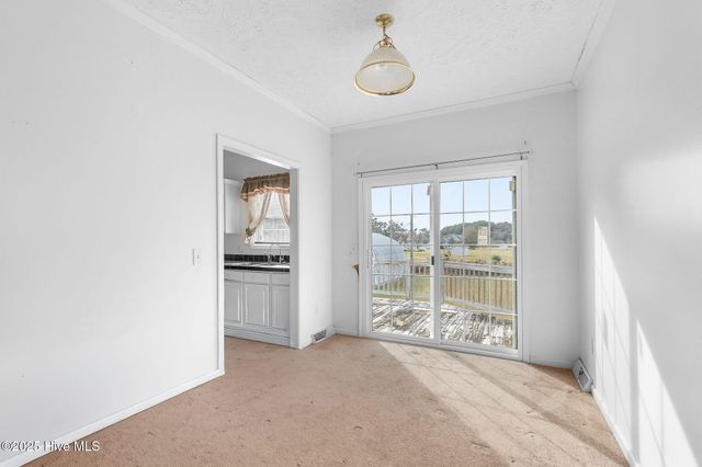 1155 Us Hwy 101, Beaufort, NC 28516