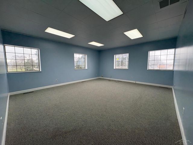 1982 Hemmeter Road, Saginaw, MI 48638