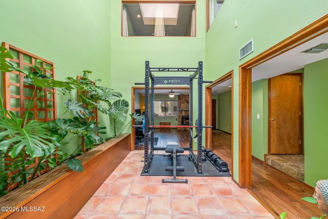 7832 N La Cañada Drive, Tucson, AZ 85704