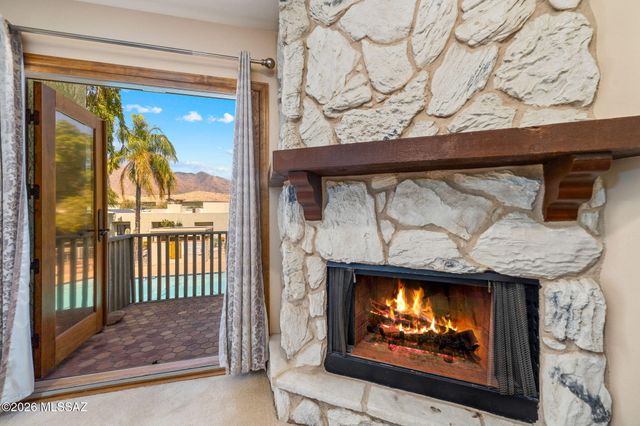 7832 N La Cañada Drive, Tucson, AZ 85704