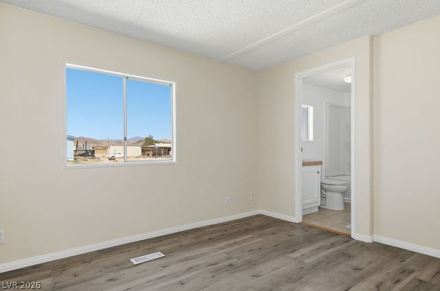 4550 West Horn Road, Pahrump, NV 89048