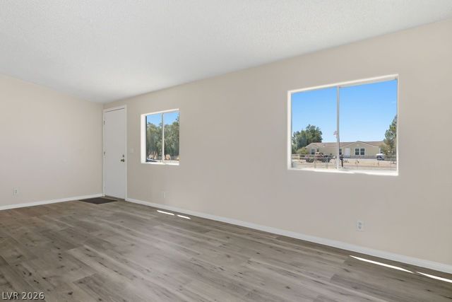 4550 West Horn Road, Pahrump, NV 89048
