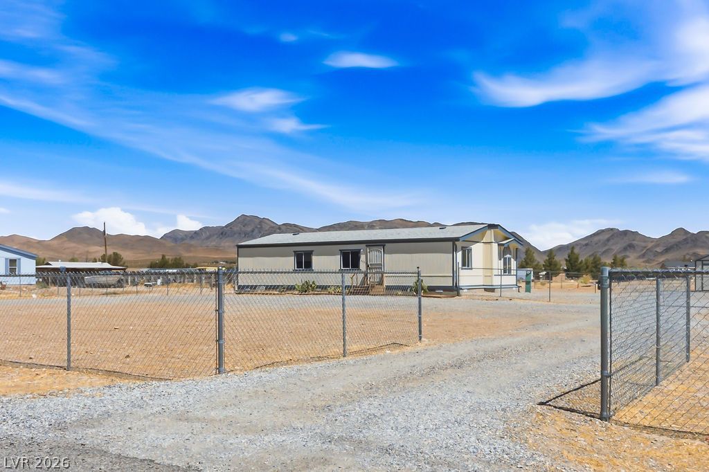 4550 West Horn Road, Pahrump, NV 89048