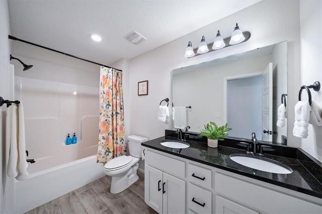 1825 SW Merryman Drive, Lee's Summit, MO 64082