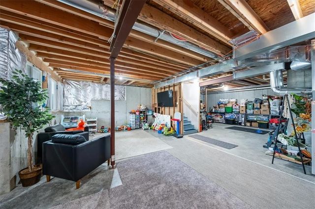 1825 SW Merryman Drive, Lee's Summit, MO 64082