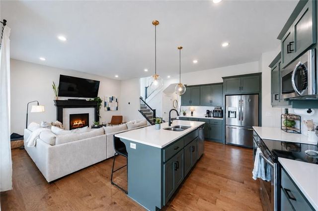 1825 SW Merryman Drive, Lee's Summit, MO 64082