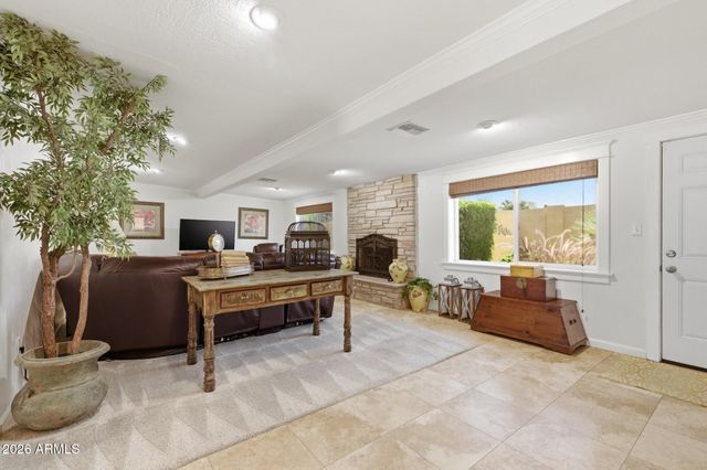 211 E TAYLOR Street, Tempe, AZ 85288